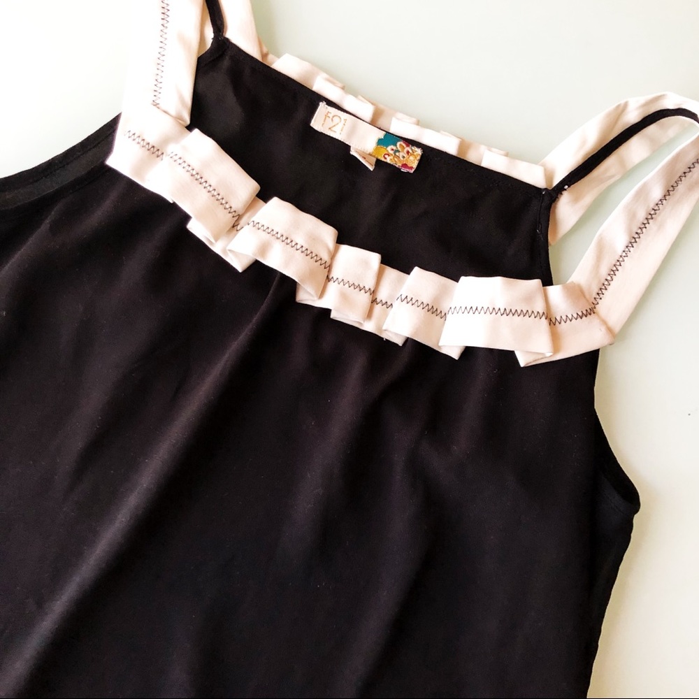 Forever 21 Black and White Blouse  Medium